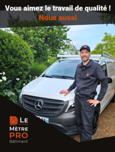 lmp-batiment, Julien Detoc devant son camion pour des prestations de services aux professionnels de qualité en Anjou